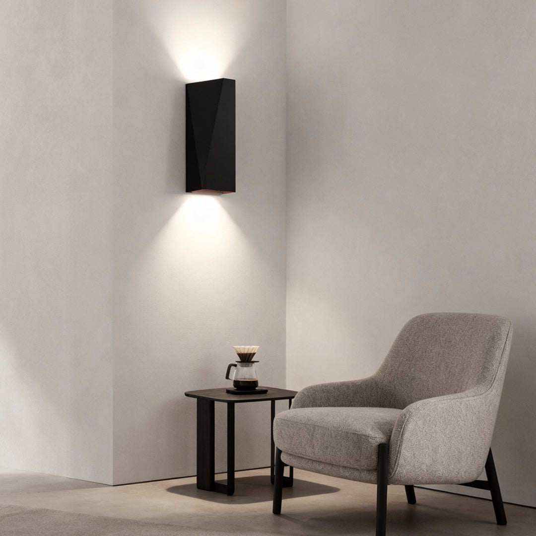 ASTONISHING CUBE LED WALL APPLIQUE