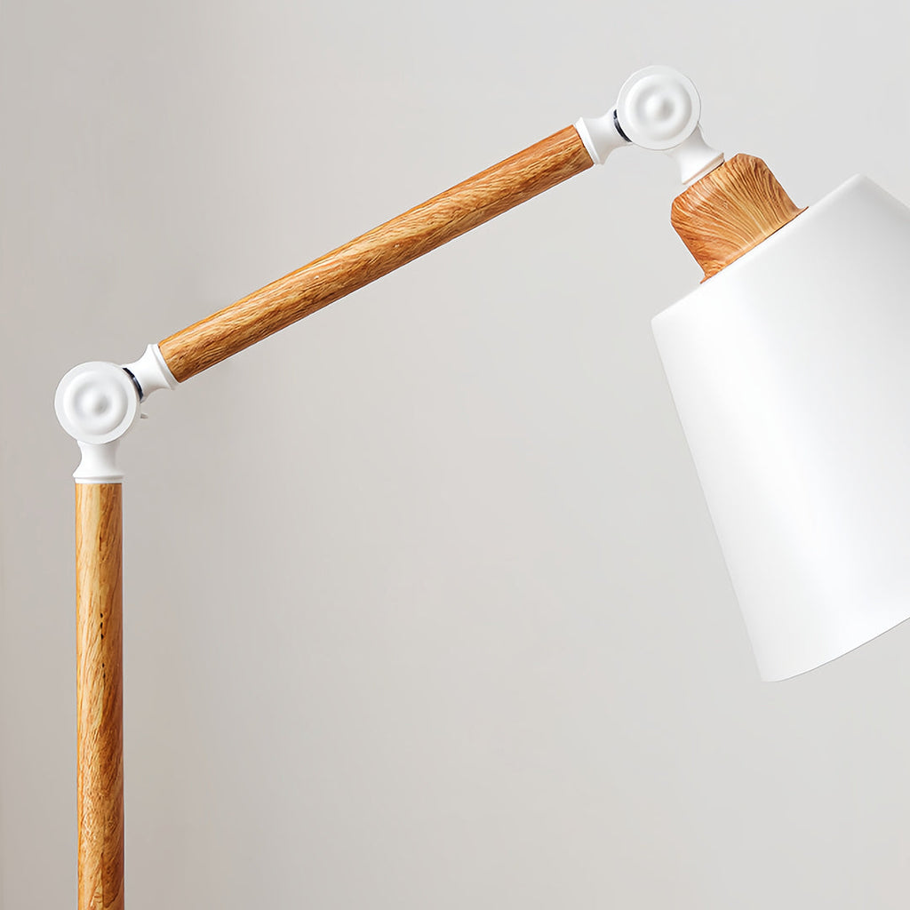 RAVENHALL METALLIC ADJUSTABLE LAMP POST