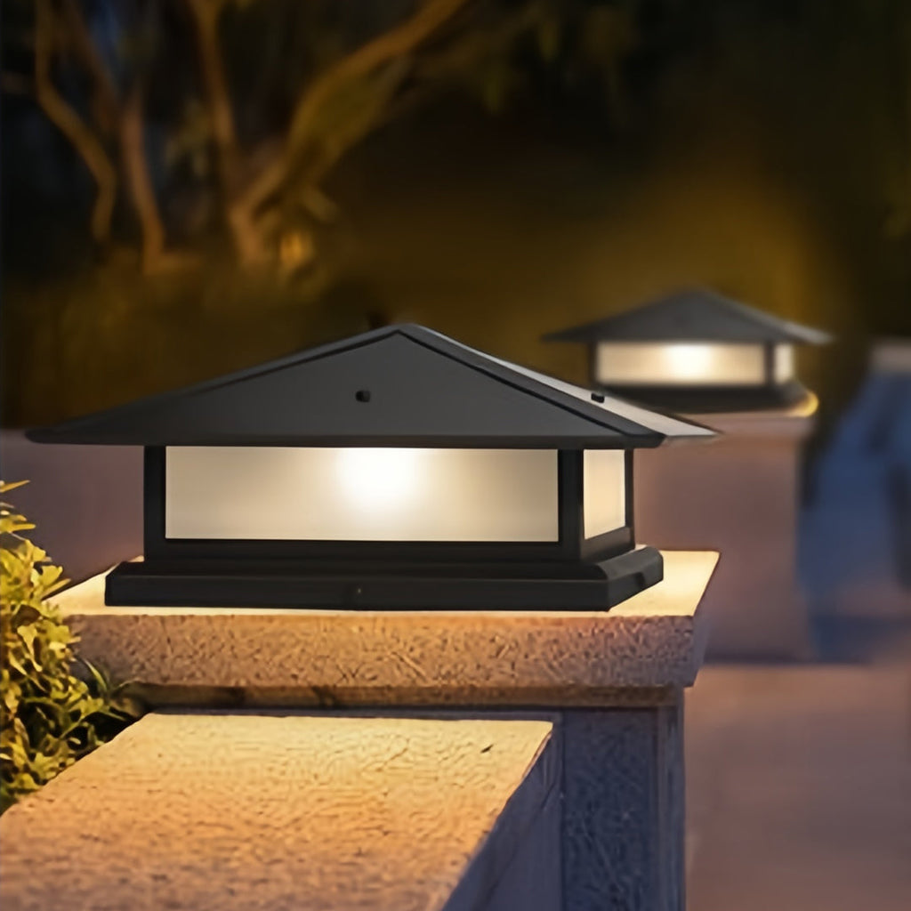 RAVENSTONE GARDEN MONUMENT POST LANTERN