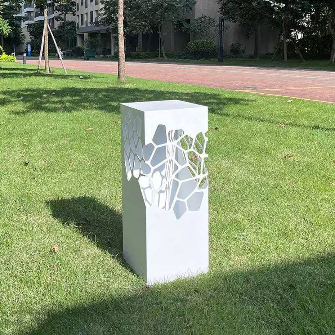 WINDSOR WHITE HOLLOW BOLLARD LANTERN FOR OUTDOOR LANDSCAPING
