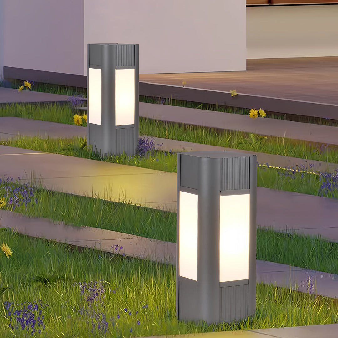 BLACKTHORN SQUARE OUTDOOR ILLUMINATOR WITH WATERPROOF DESIGN