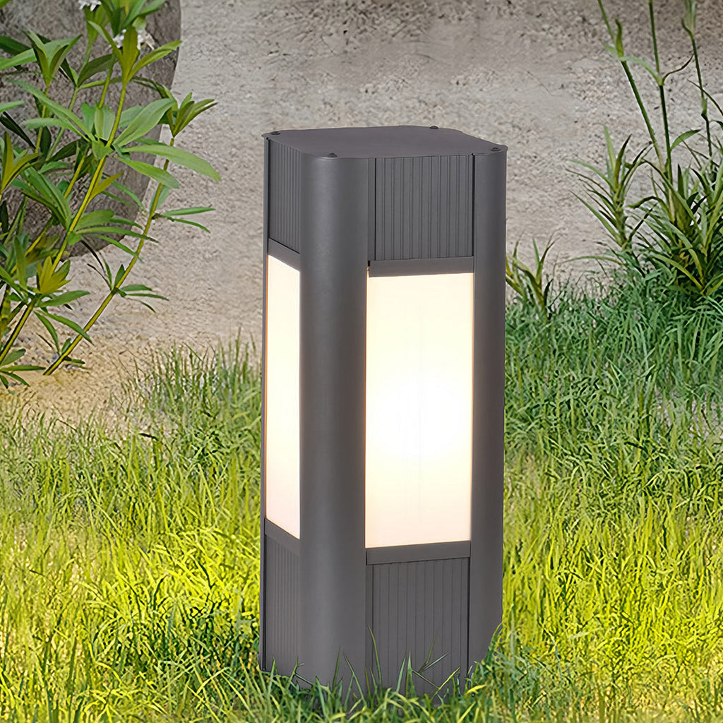 BLACKTHORN SQUARE OUTDOOR ILLUMINATOR WITH WATERPROOF DESIGN