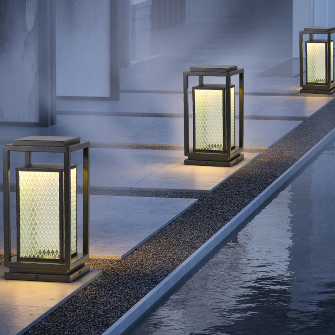 RAVENWOOD SQUARE WEATHERED GLASS GARDEN LANTERN