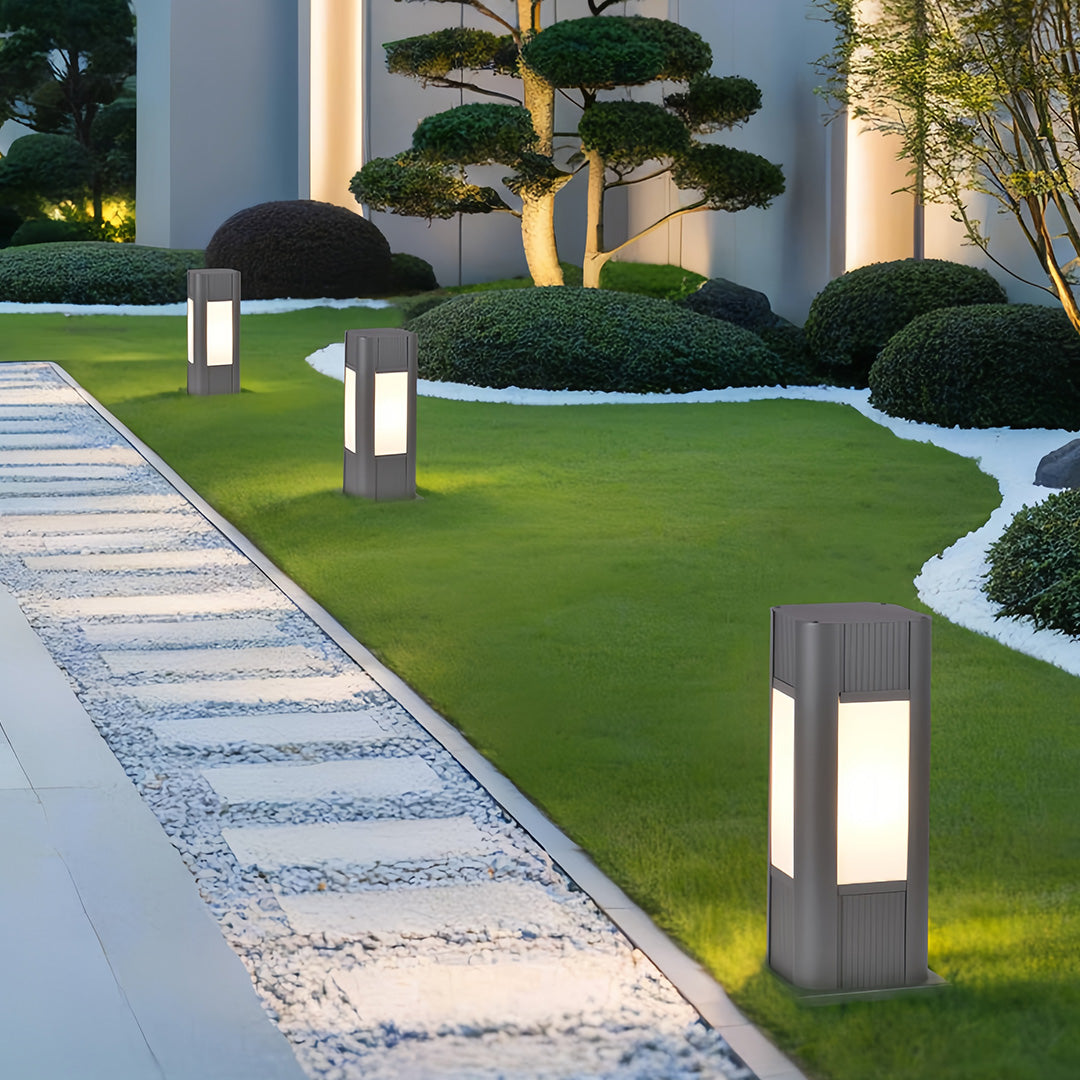 BLACKTHORN SQUARE OUTDOOR ILLUMINATOR WITH WATERPROOF DESIGN