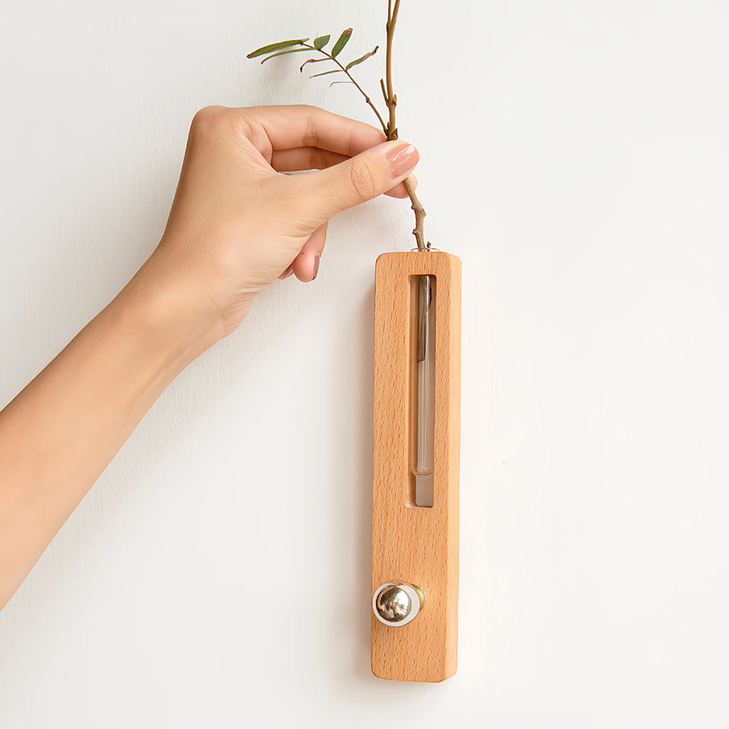 FENWICK WOODEN ILLUMINATED VASE LIGHT WITH MAGNETIC WIRELESS DESIGN