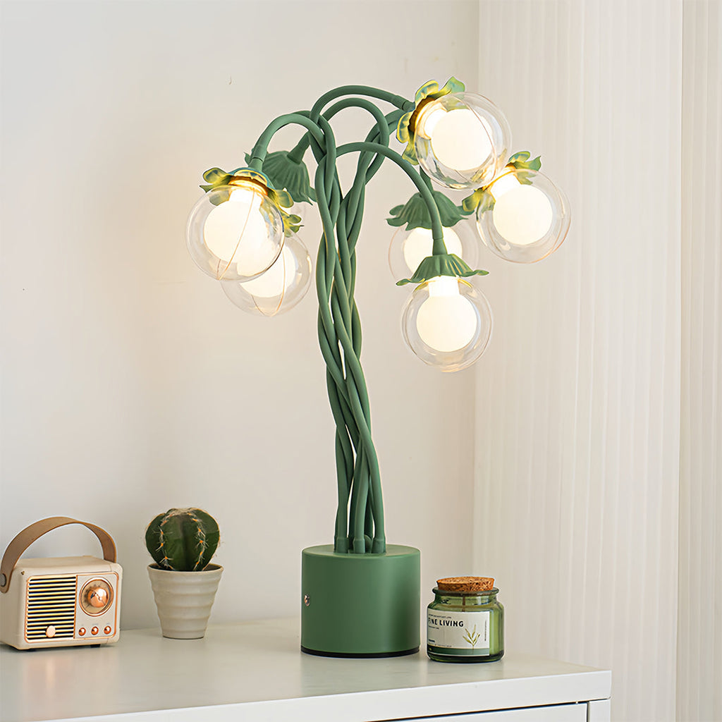 VERDANT BOUQUET GLOBE LAMP - Vintage Floral Illumination