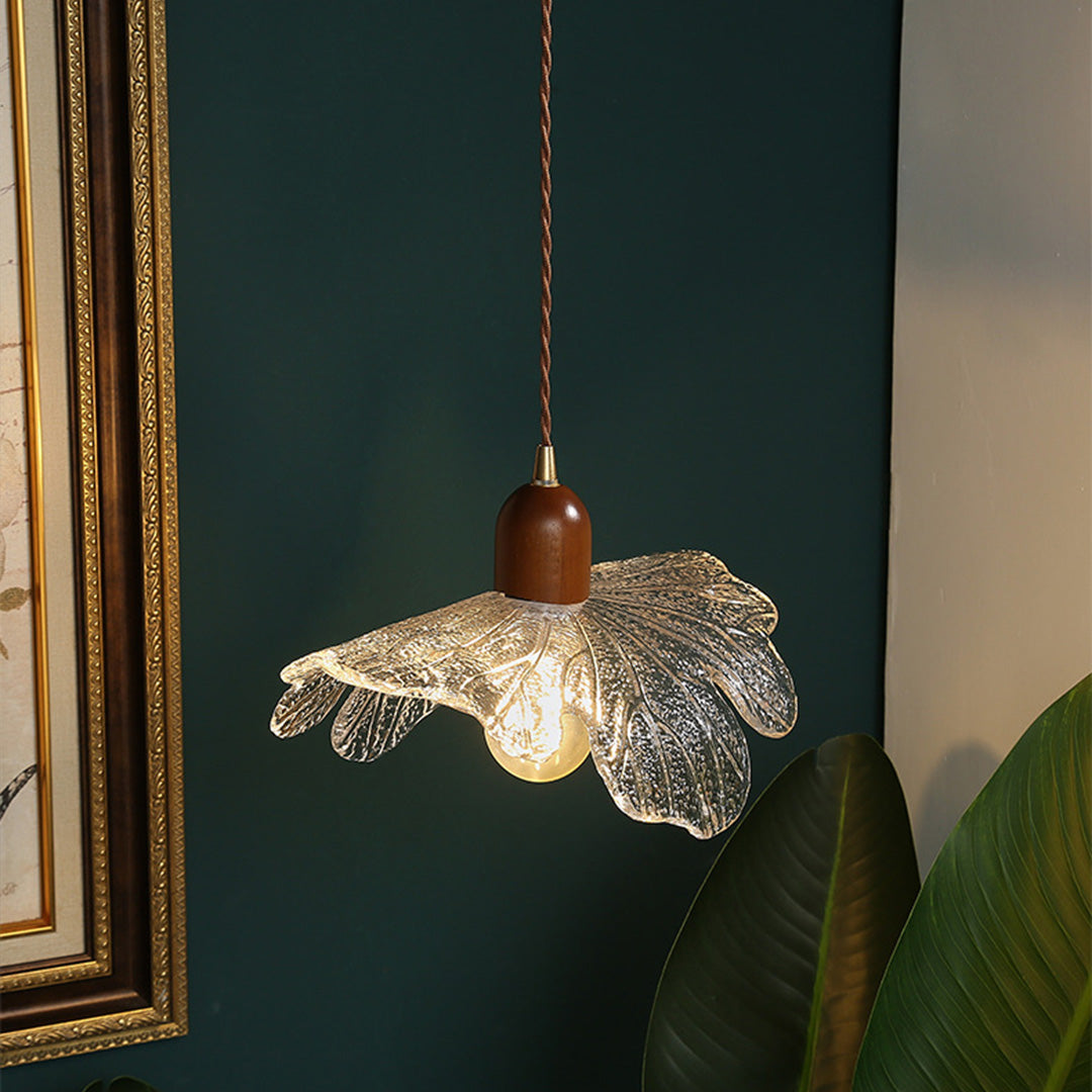 FENWICK WHISPERING LEAF MINI PENDANT LIGHT