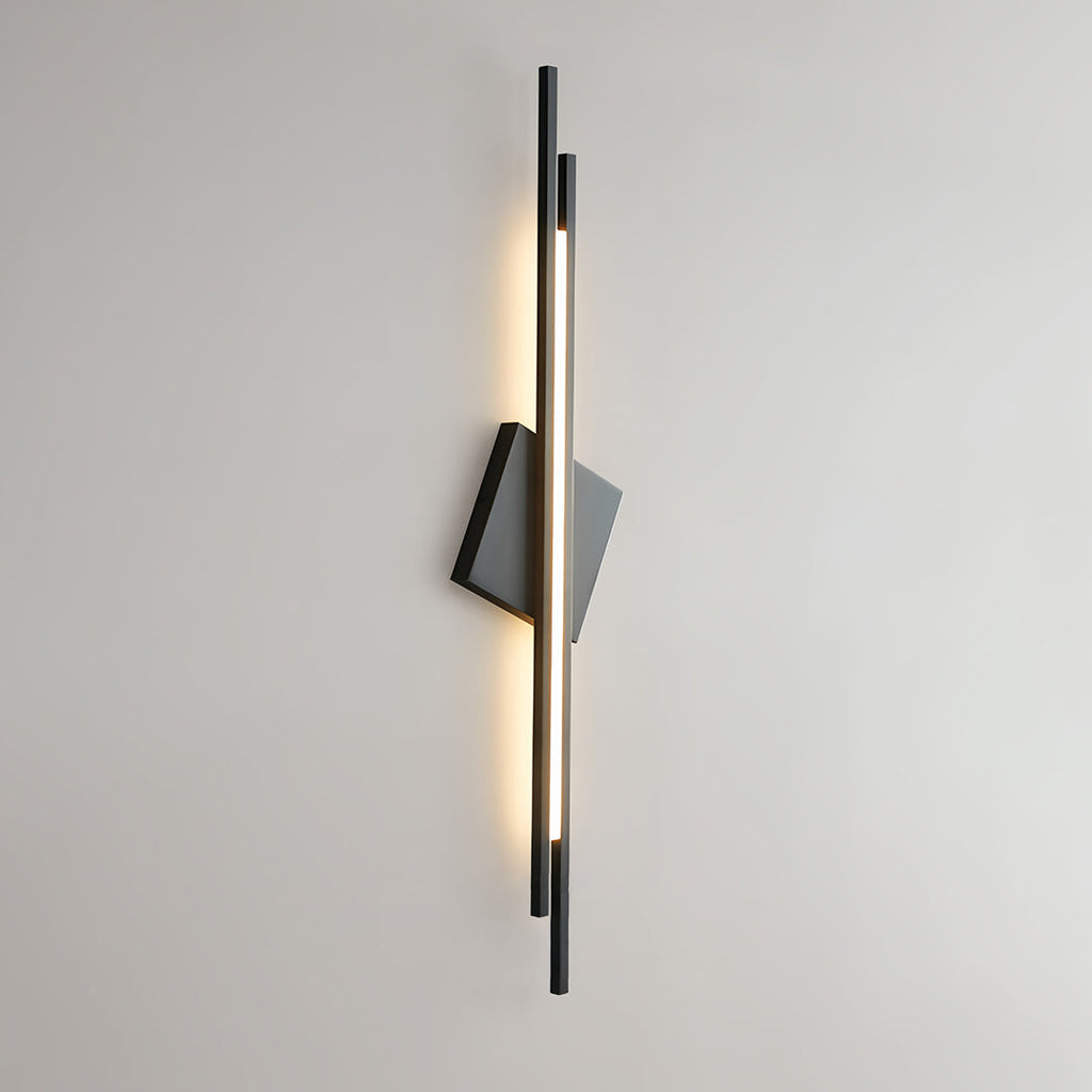 WINTHORPE GEOMETRIC DIAMOND WALL SCONCE