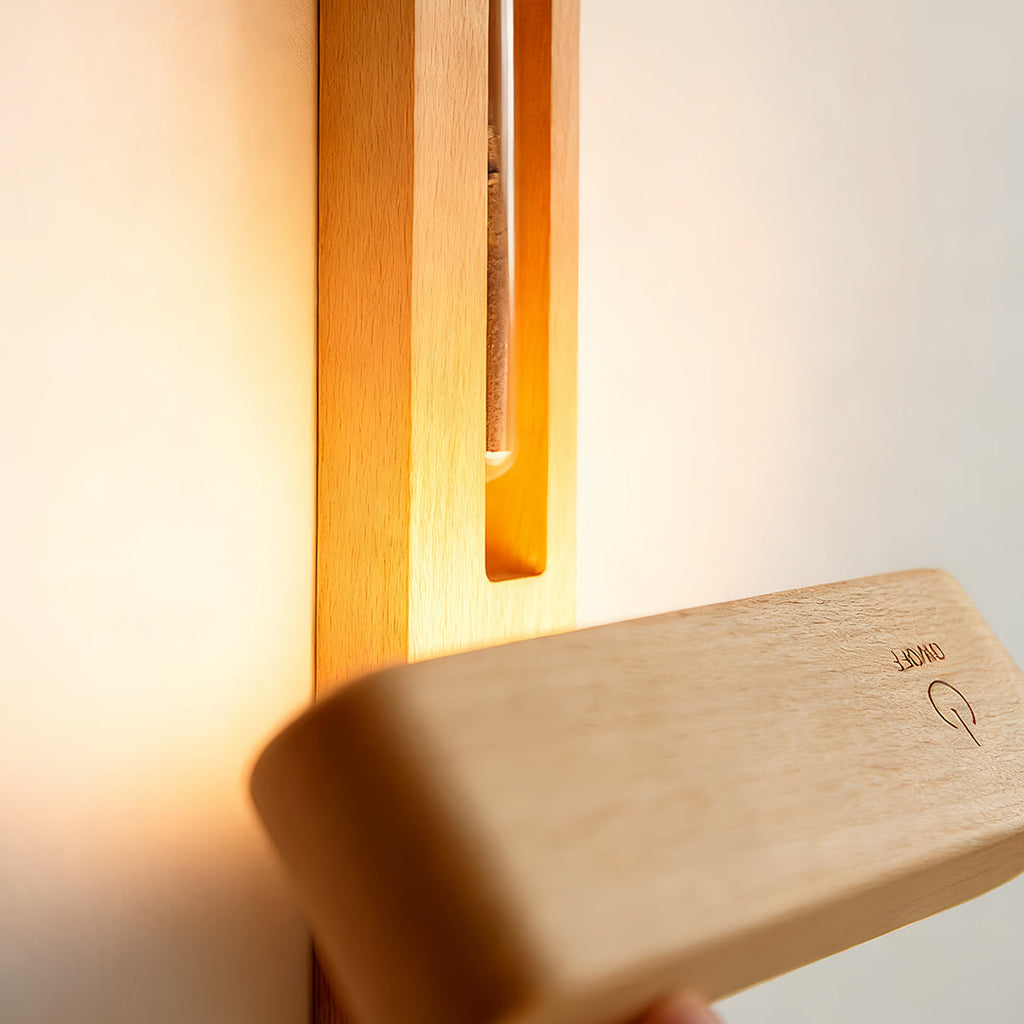 FENWICK WOODEN ILLUMINATED VASE LIGHT WITH MAGNETIC WIRELESS DESIGN