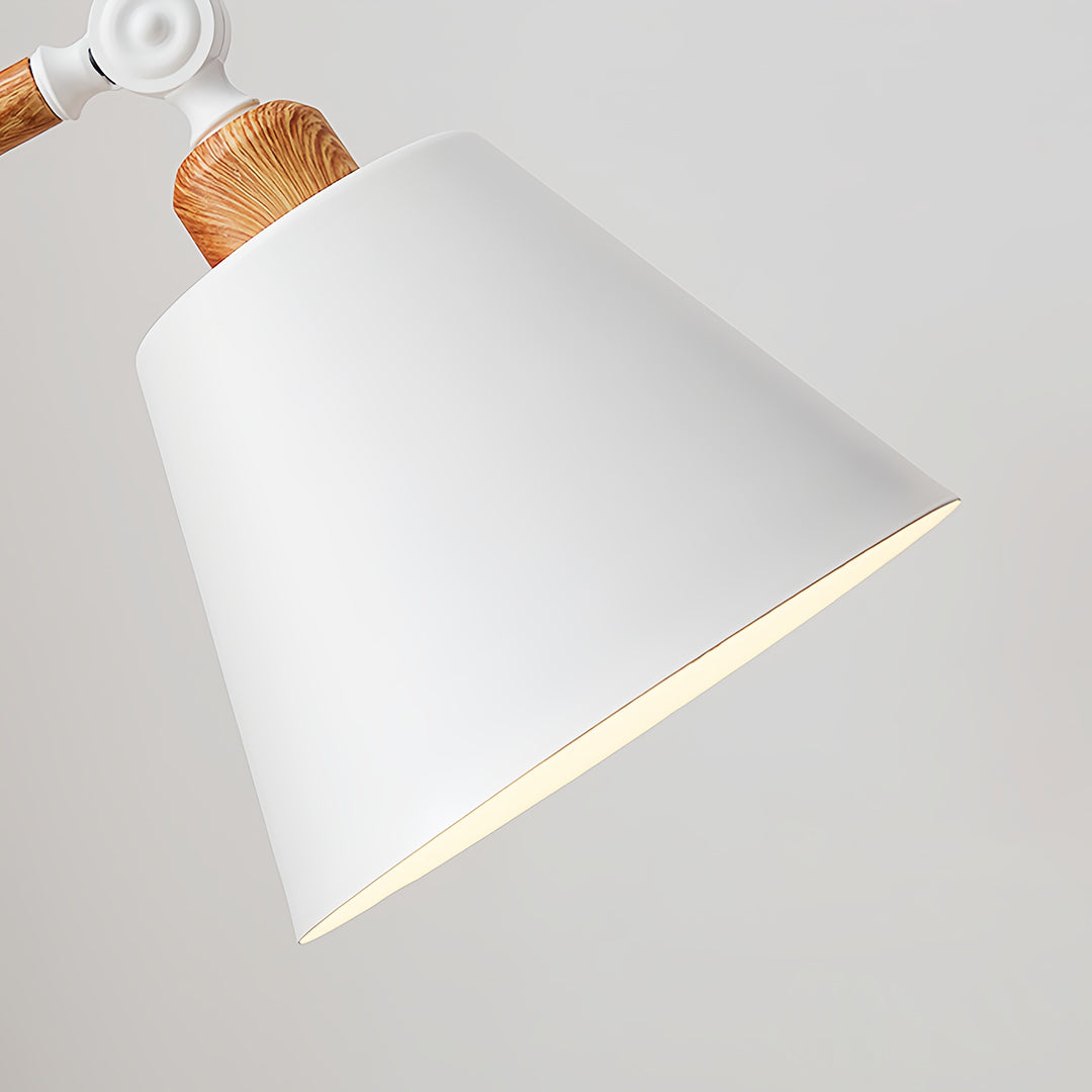 RAVENHALL METALLIC ADJUSTABLE LAMP POST