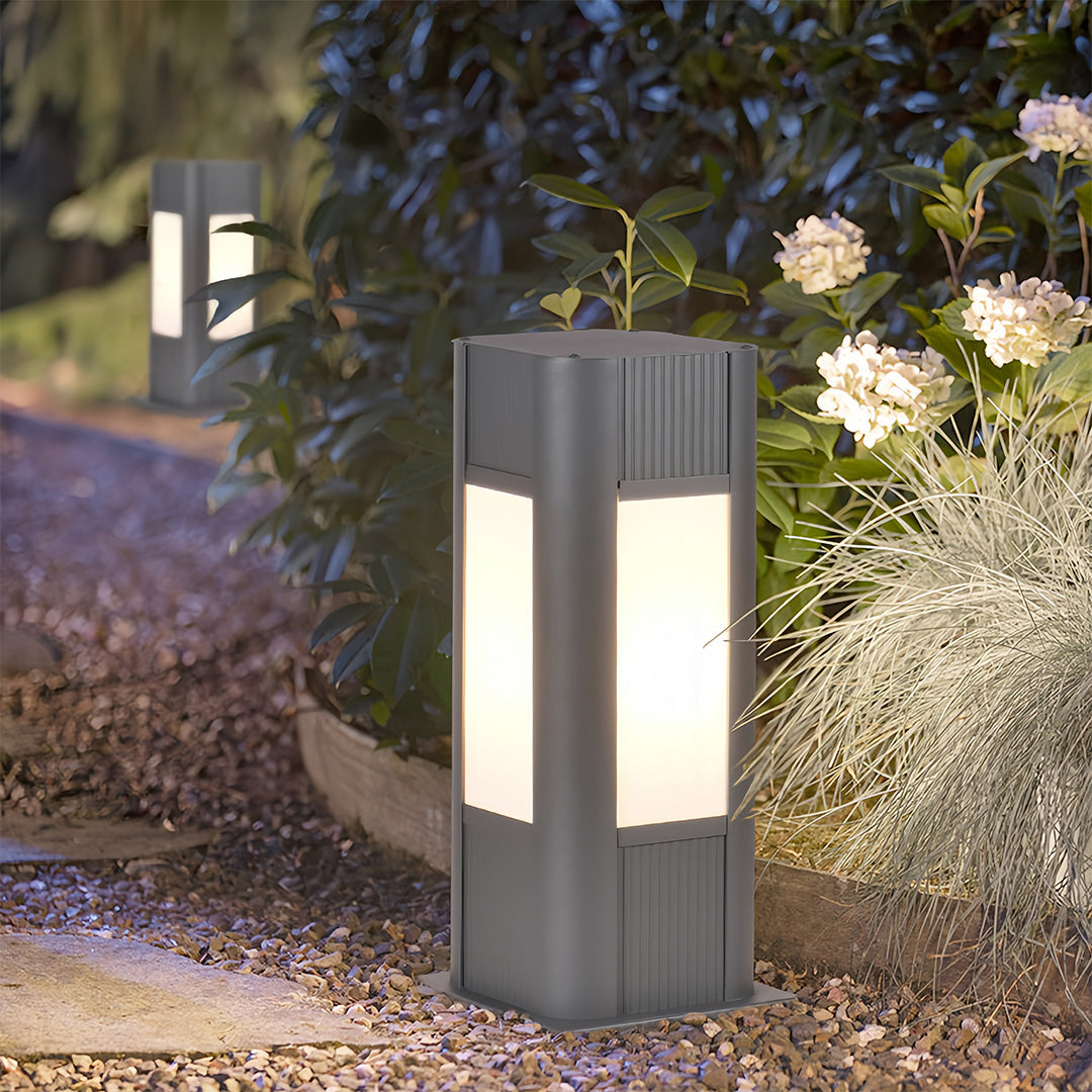 BLACKTHORN SQUARE OUTDOOR ILLUMINATOR WITH WATERPROOF DESIGN