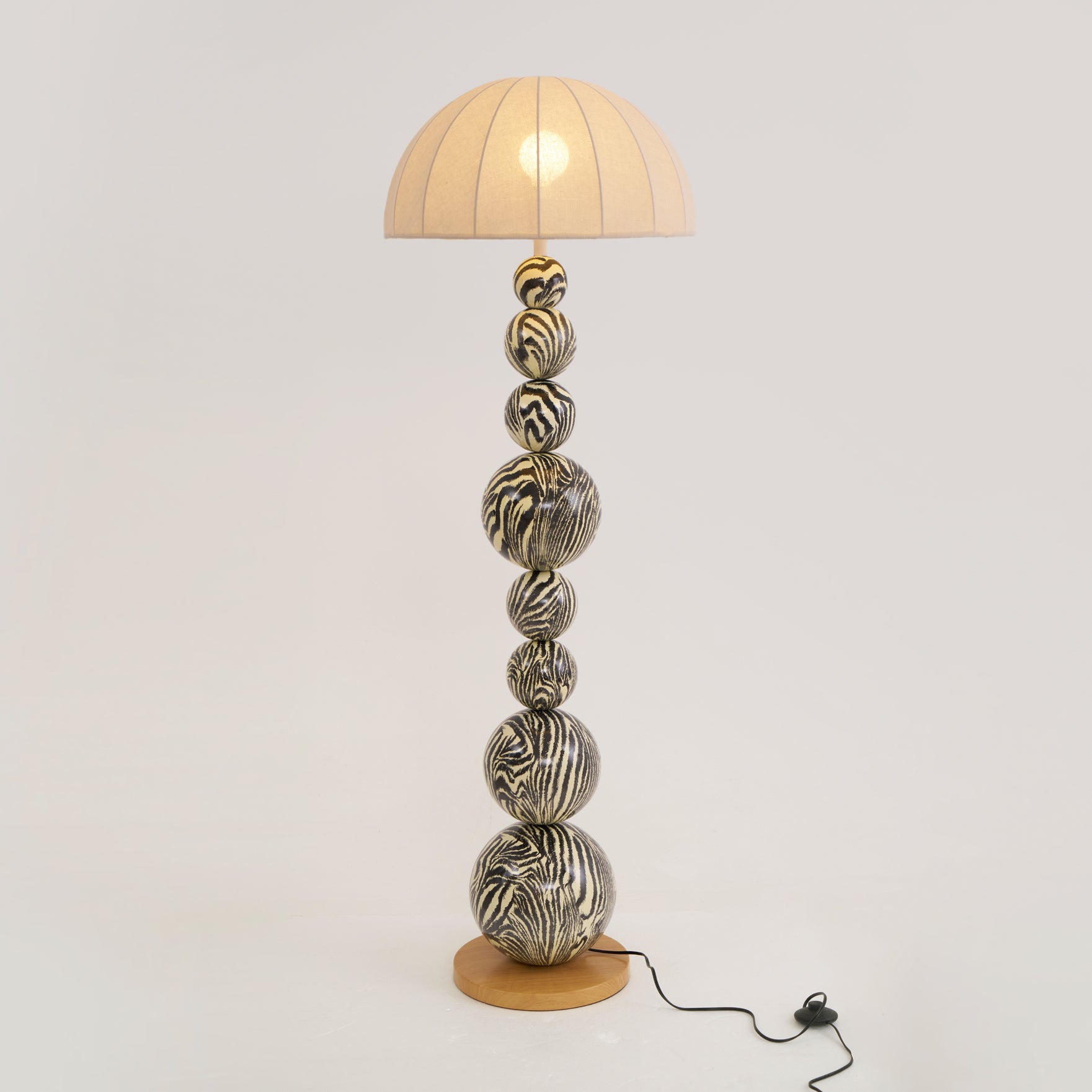 STRATHMORE MONOCHROME STRIPED LAMP
