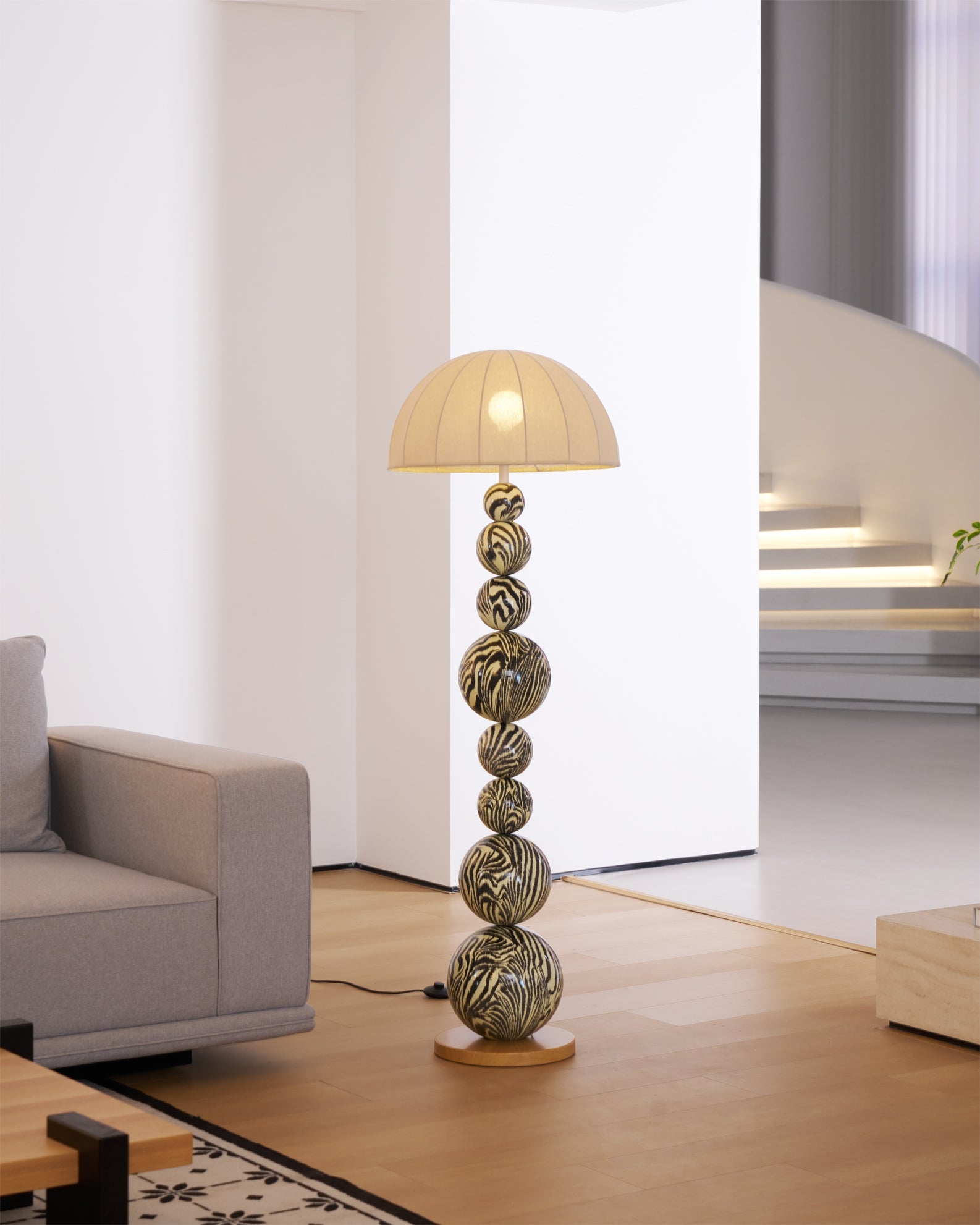 STRATHMORE MONOCHROME STRIPED LAMP