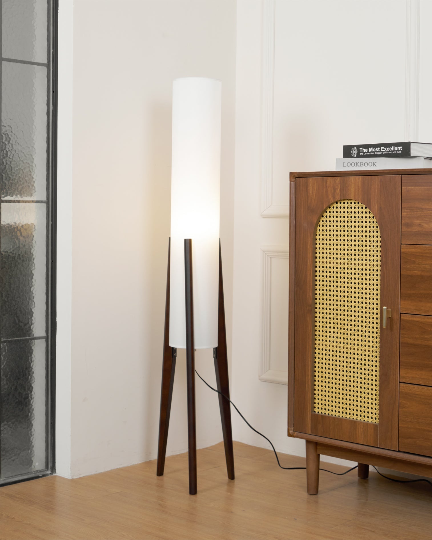 ALDERSON CALMING AMBIENT FLOOR LIGHT