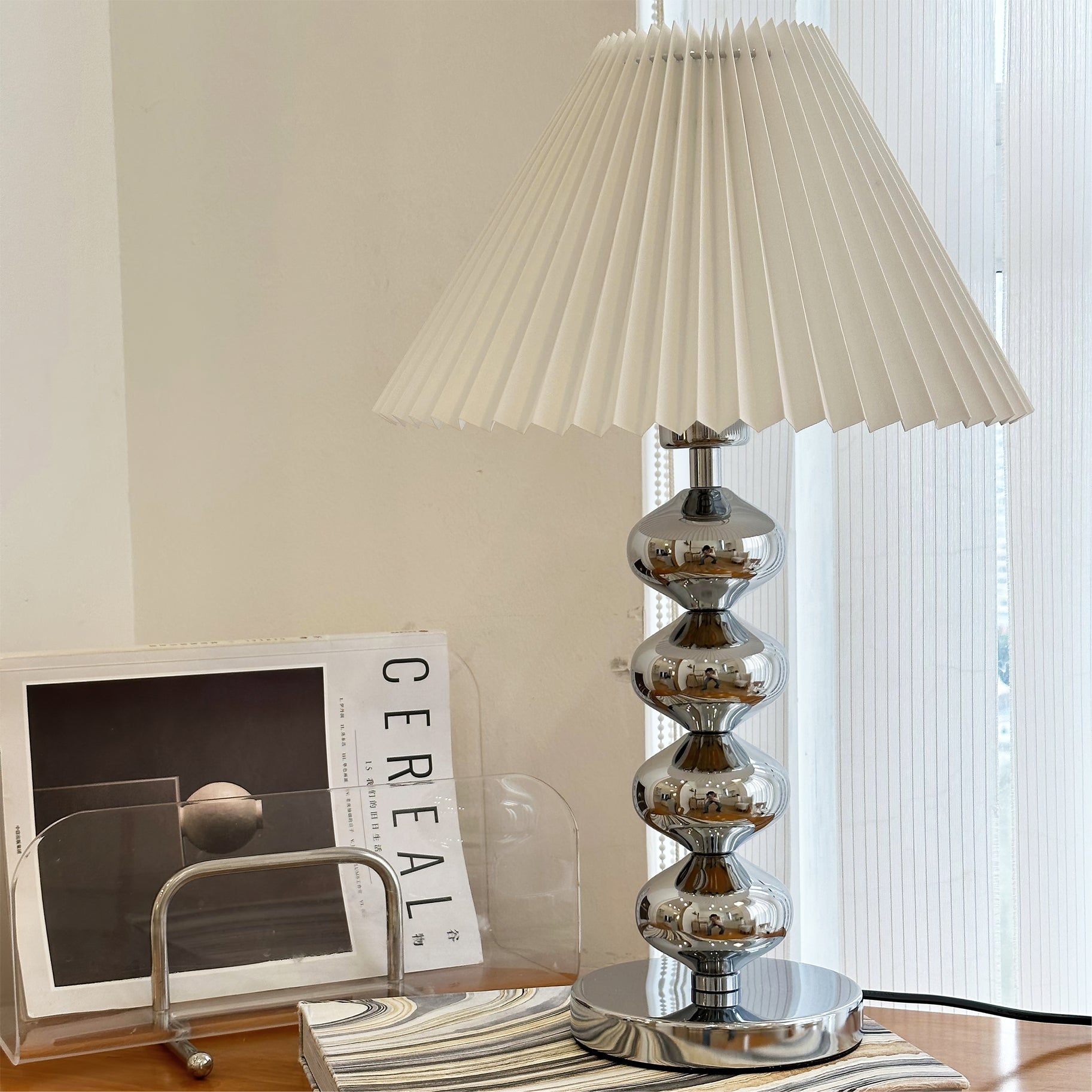 FENWICK LUMINOUS ORB TABLE LIGHT