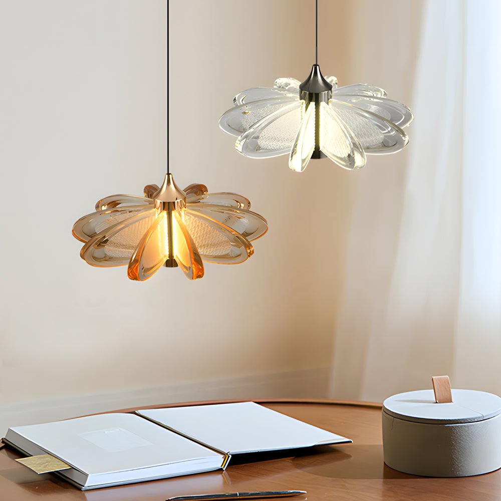 WINDSOR BLOOM ARTISAN PENDANT LIGHT