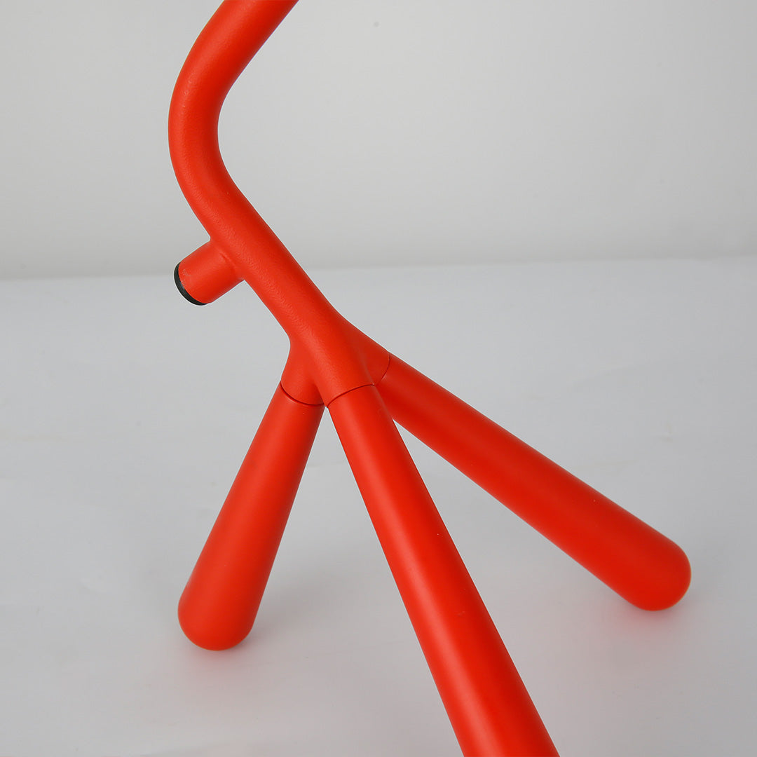 THISTLEWOOD TRIPOD LED LAMP WITH ROTATABLE SHADE