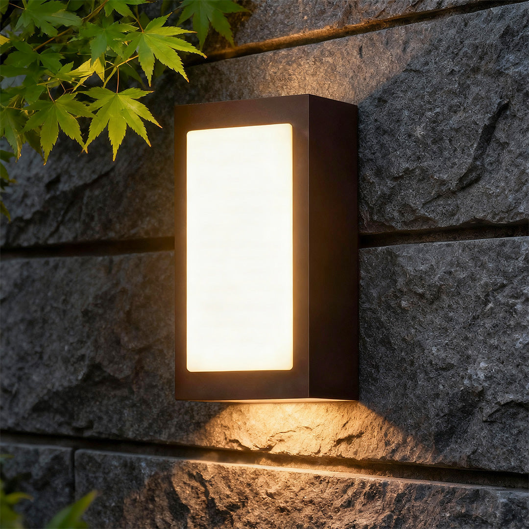 RAVENHALL MINIMALIST BLACK WALL SCONCE WITH WEATHER-RESISTANT DESIGN