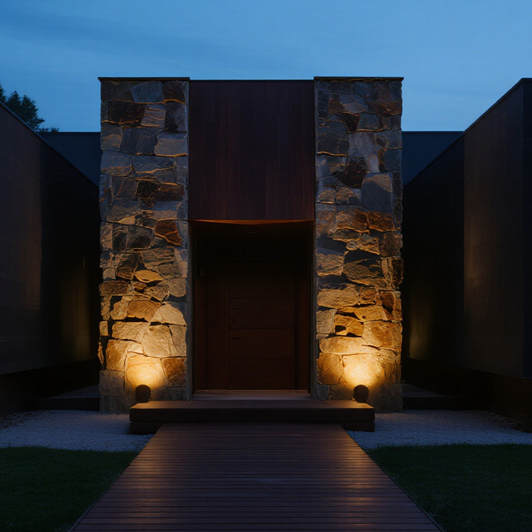 RAVENWOOD OUTDOOR LED LANDSCAPE BEACON