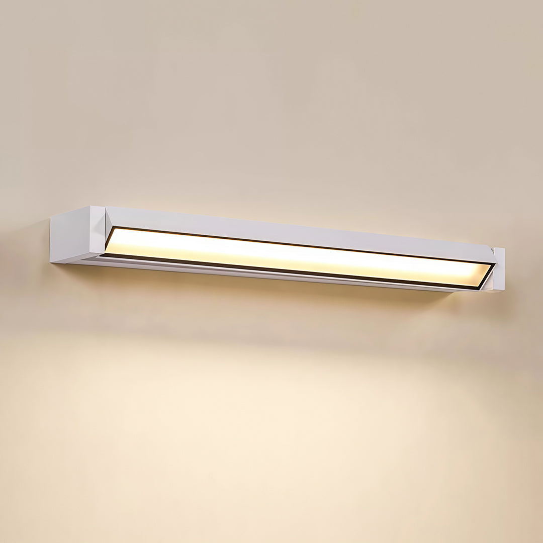 FENWICK ROTARY WALL-MOUNTED LED STRIP LUMINAIRE
