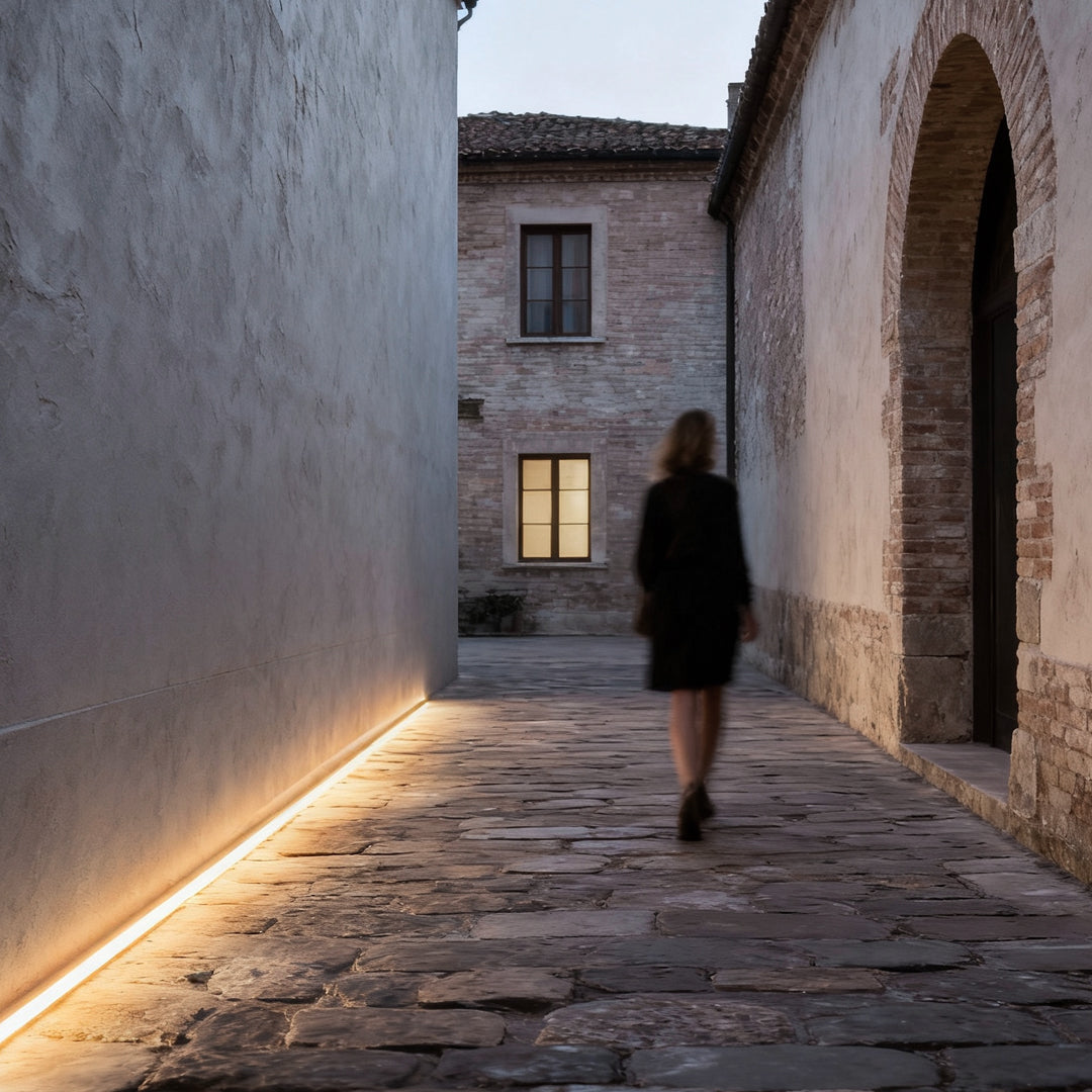 RAVENSCROFT WATERPROOF LINEAR LED STRIP LIGHTING