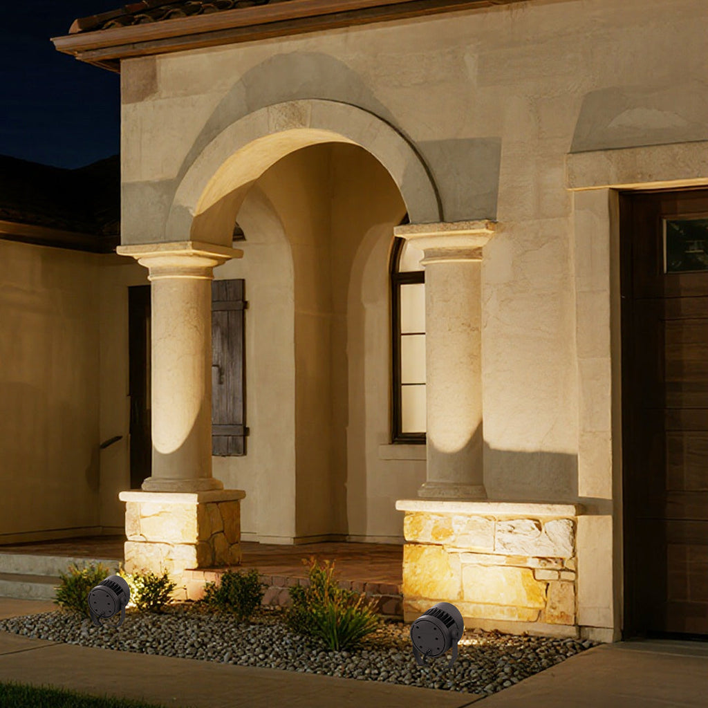 WINDSOR GARDEN BEACON SPOTLIGHTS WITH WEATHERPROOF DESIGN