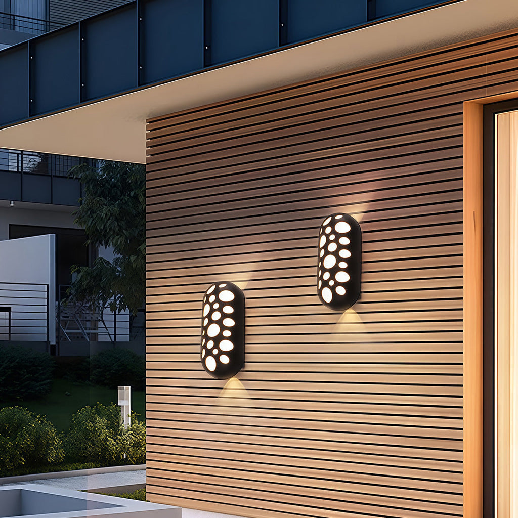 WINTERBOURNE LED DUAL-FACED OUTDOOR SCONCE