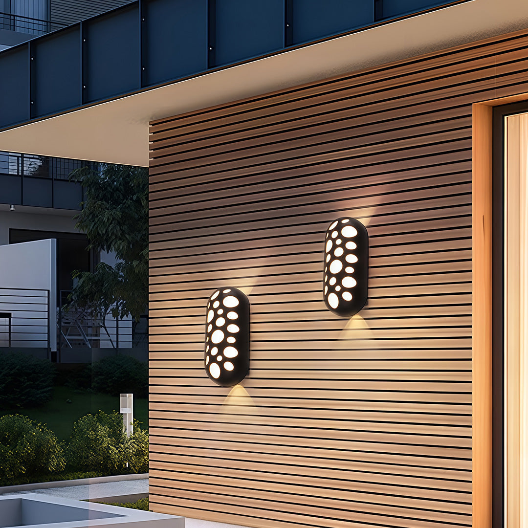 WINTERBOURNE LED DUAL-FACED OUTDOOR SCONCE