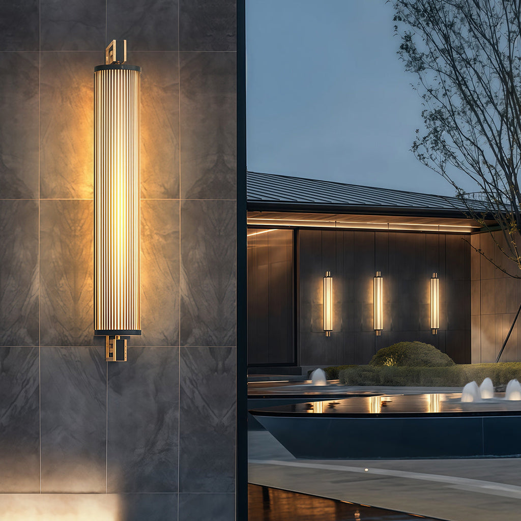 PEMBROKE RAINPROOF WALL SCONCE LIGHT