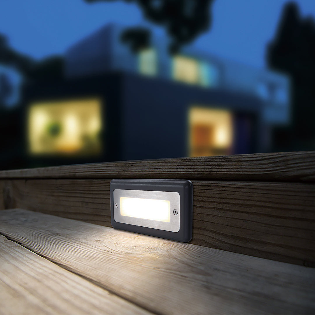WINDSOR GLOW LED STEP ILLUMINATORS