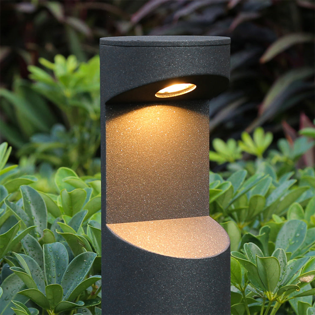 THORNBURY SOLAR GLOW PATHWAY LANTERN