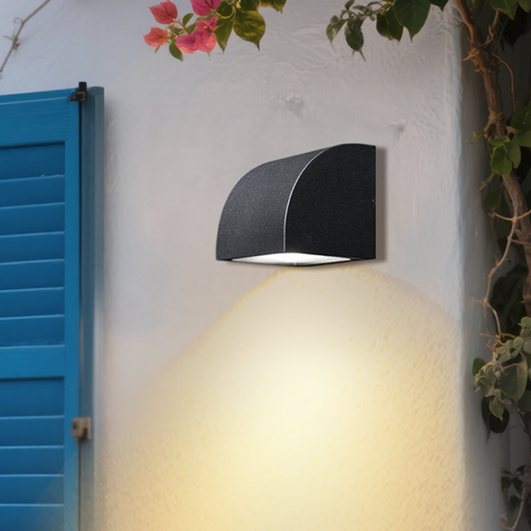 WINCHESTER WEATHERPROOF DIRECTIONAL WALL SCONCE