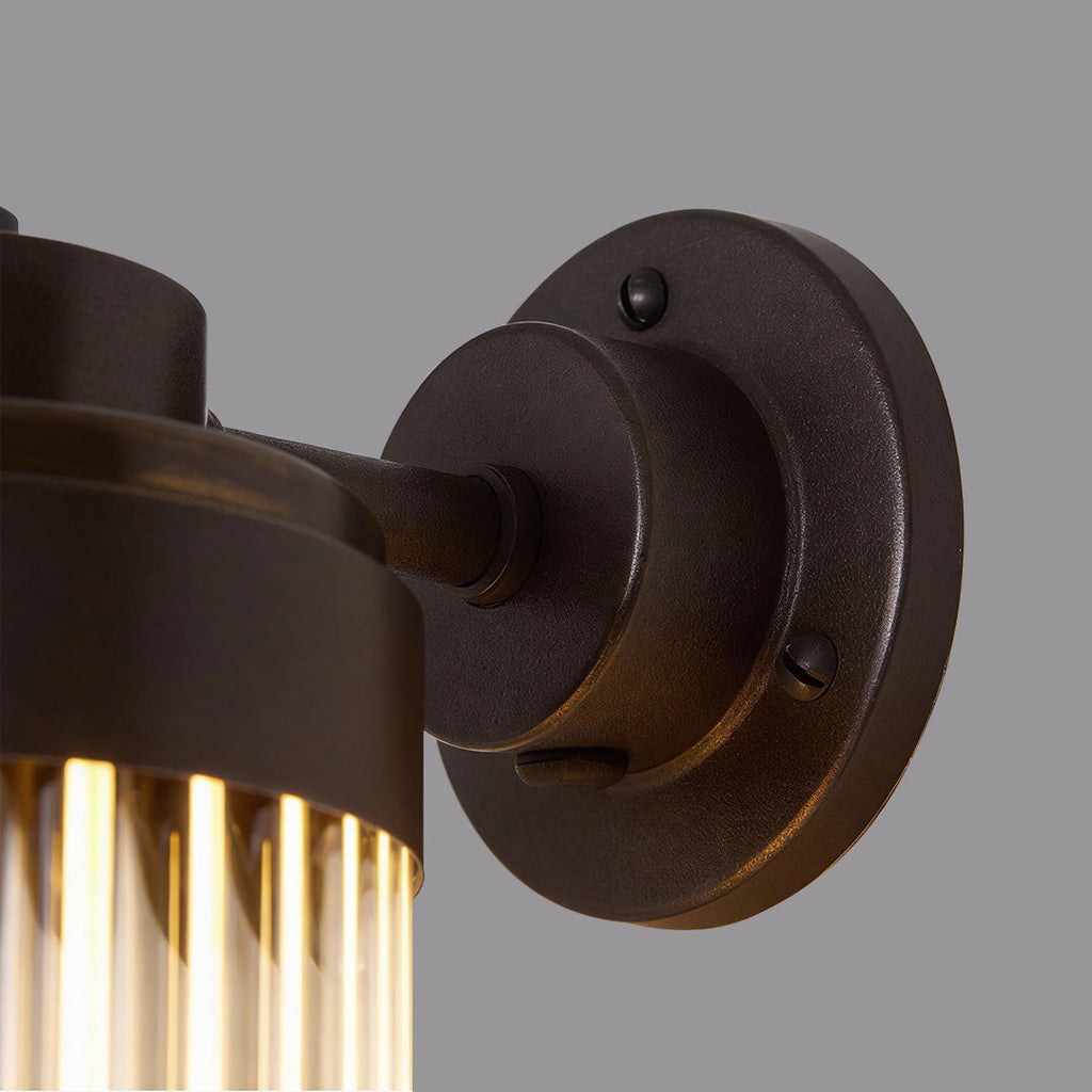 RAVENCLIFFE OUTDOOR LED SCONCE WITH WEATHERPROOF DESIGN