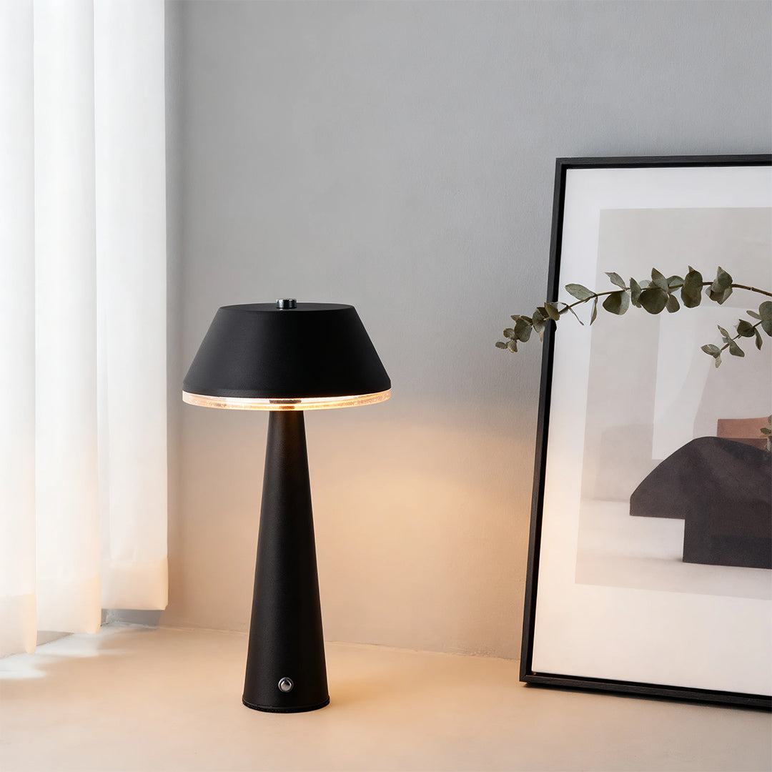 WINTERBOURNE PORTABLE ILLUMINATION LANTERN