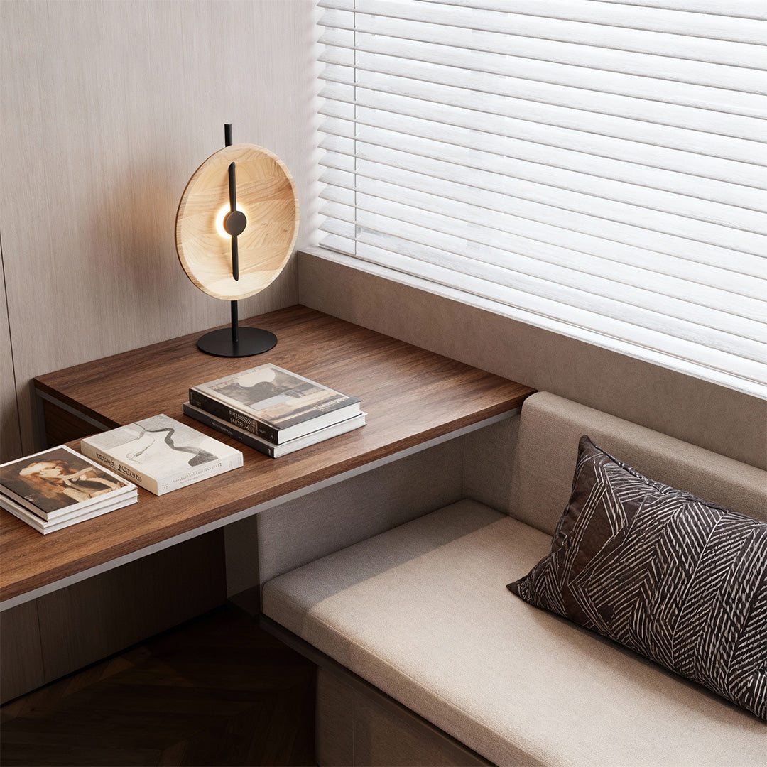 BRACKENWOOD SCULPTURAL LAMP OF NATURAL FLAIR