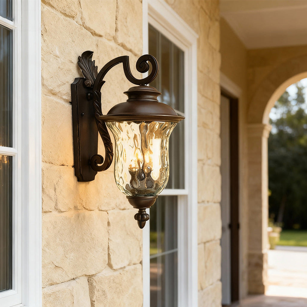 RAVENHURST OUTDOOR ALUMINUM WALL LANTERN WITH WATER-RESISTANT DESIGN