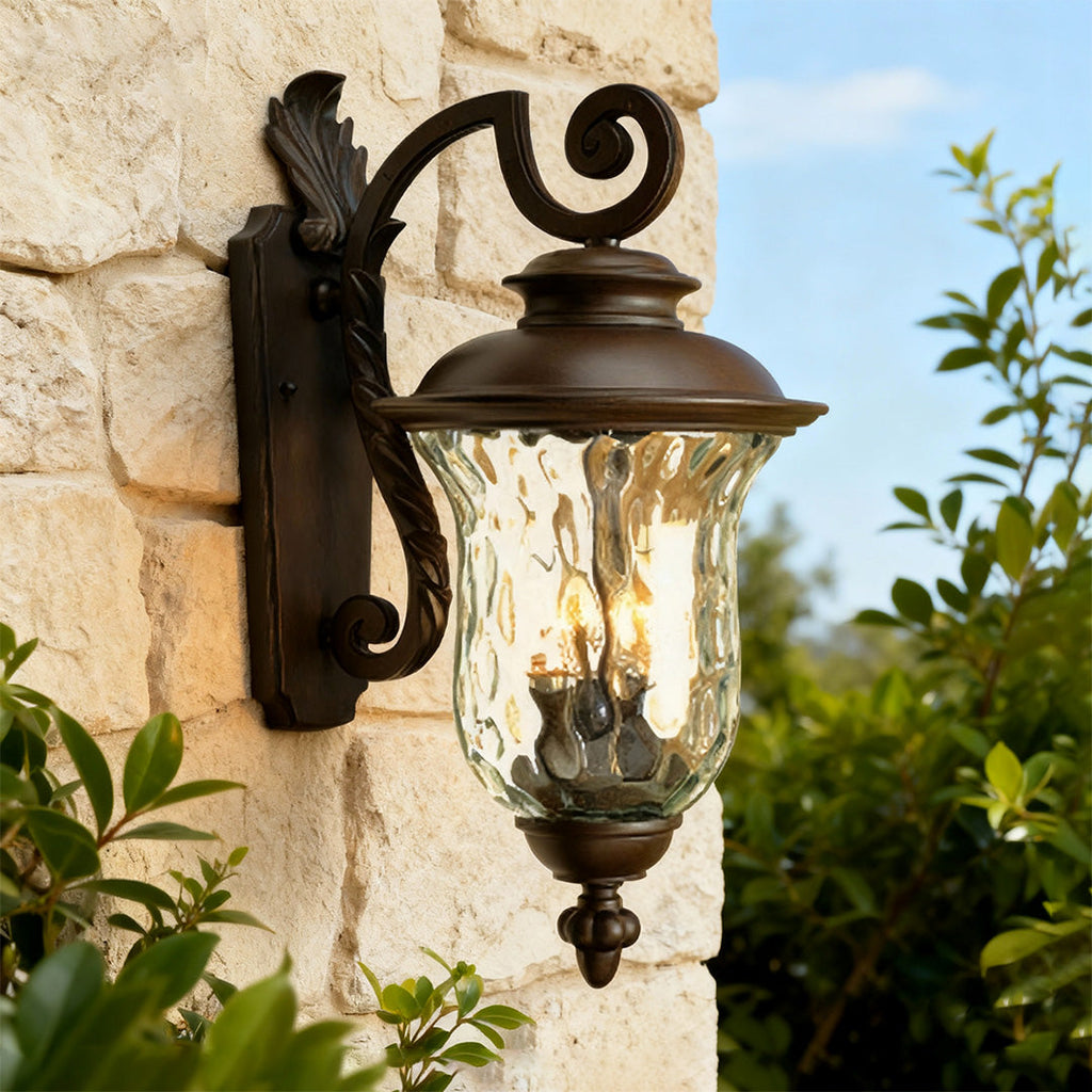 RAVENHURST OUTDOOR ALUMINUM WALL LANTERN WITH WATER-RESISTANT DESIGN