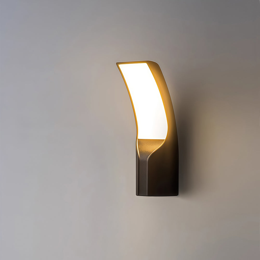RAVENHURST BLACKSTONE OUTDOOR WALL LANTERN