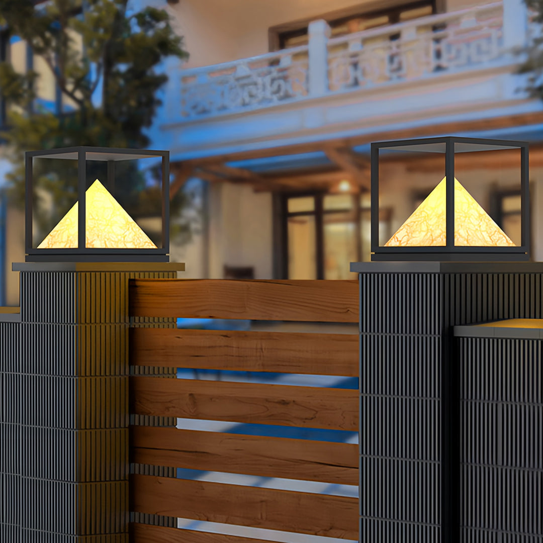 WINDSOR MARBLE COLUMN OUTDOOR ILLUMINATOR