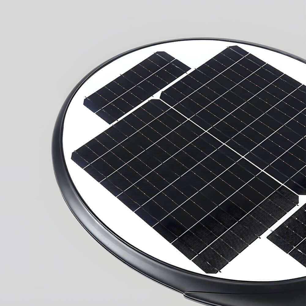 RAVENWOOD SOLAR-POWERED GLOBE POST LANTERN