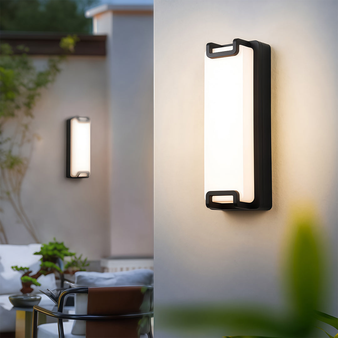 BRYANT BLACKSTONE OUTDOOR ILLUMINATOR