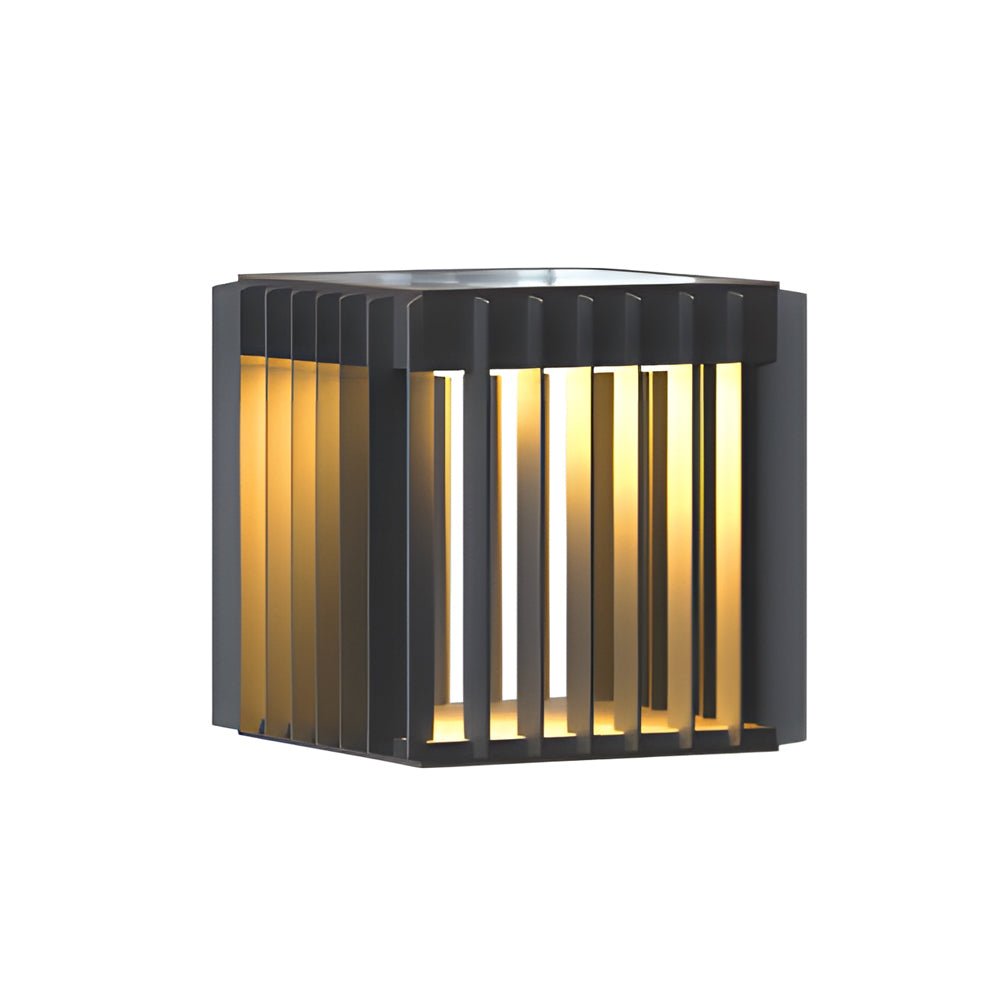 RAVENSDALE SOLAR-POWERED PILLAR LANTERN WITH SQUARE MOUNT