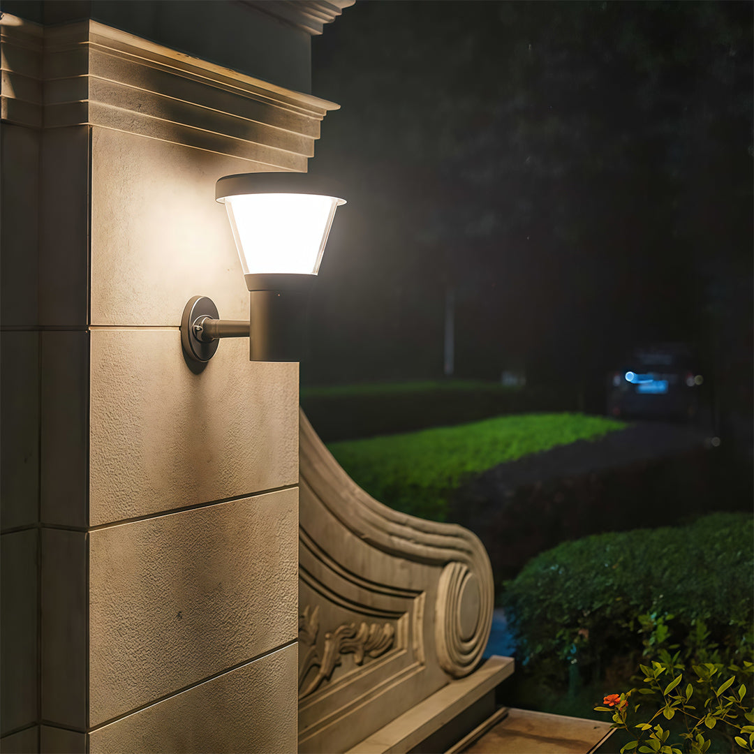 RAVENHURST WEATHERPROOF GARDEN WALL LANTERN