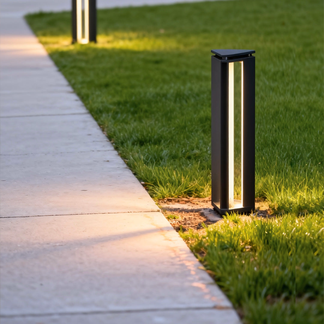 WINTHROP OUTDOOR BOLLARD LANTERN, MINIMALIST WATER-RESISTANT AMBIENT ILLUMINATION