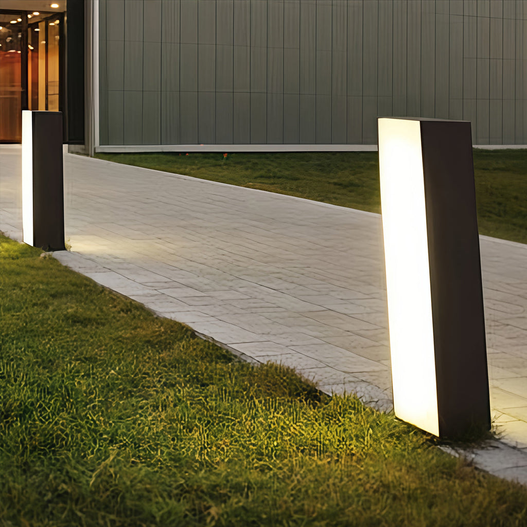 WINDSOR GLOW MODERN OUTDOOR LIGHTING BOLLARD