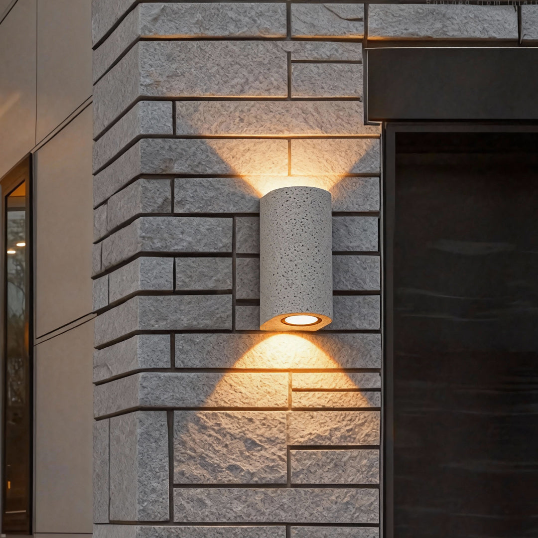 WINDSOR CEMENT OUTDOOR DUAL-FACING LIGHTING FIXTURE