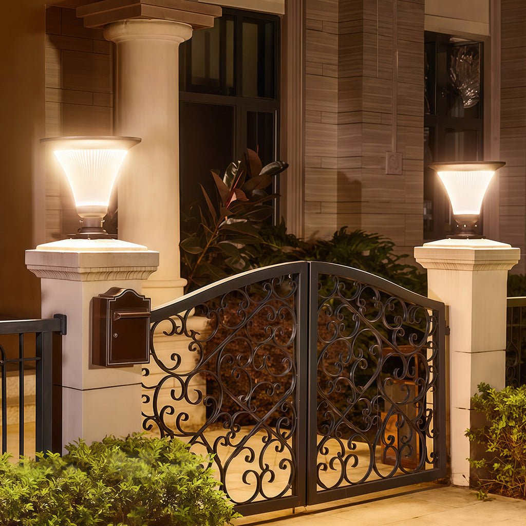 ALDERSON RUSTIC GARDEN TORCH WITH WATERPROOF BRIGHTNESS