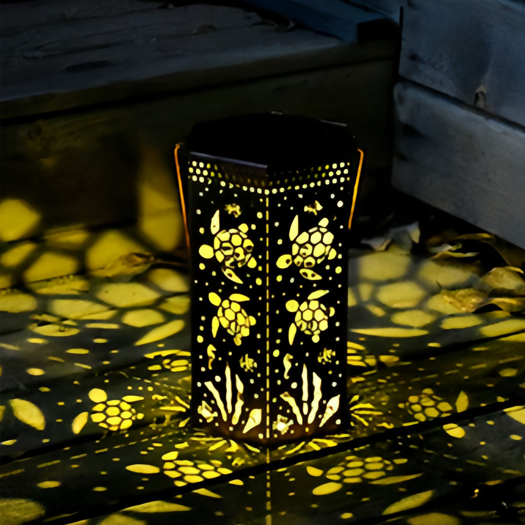RAVENHALL SCARLET SOLAR LANTERN WITH INTRICATE CUTOUT FRAME