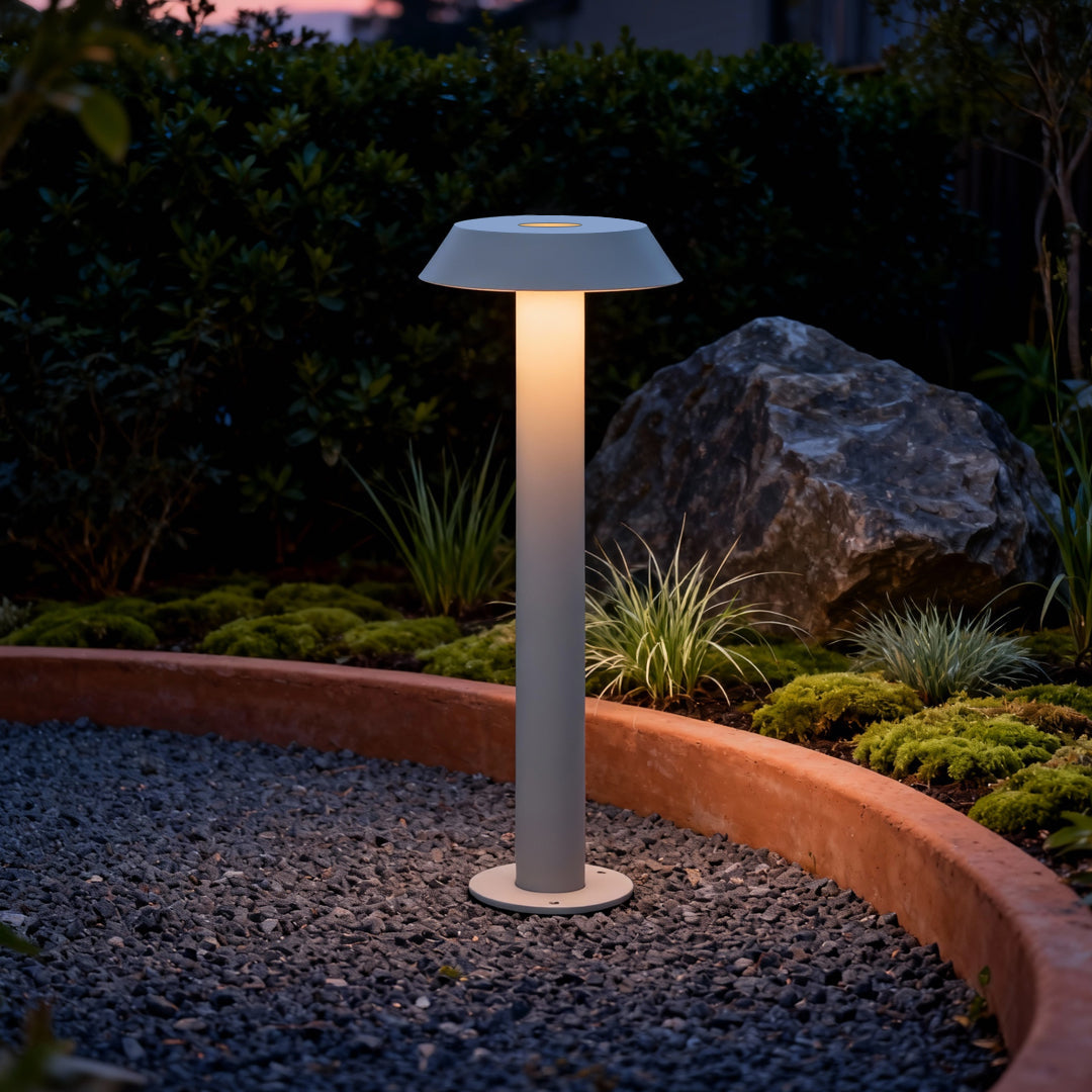 WINTHROP WATERPROOF GARDEN PATHWAY ILLUMINATOR