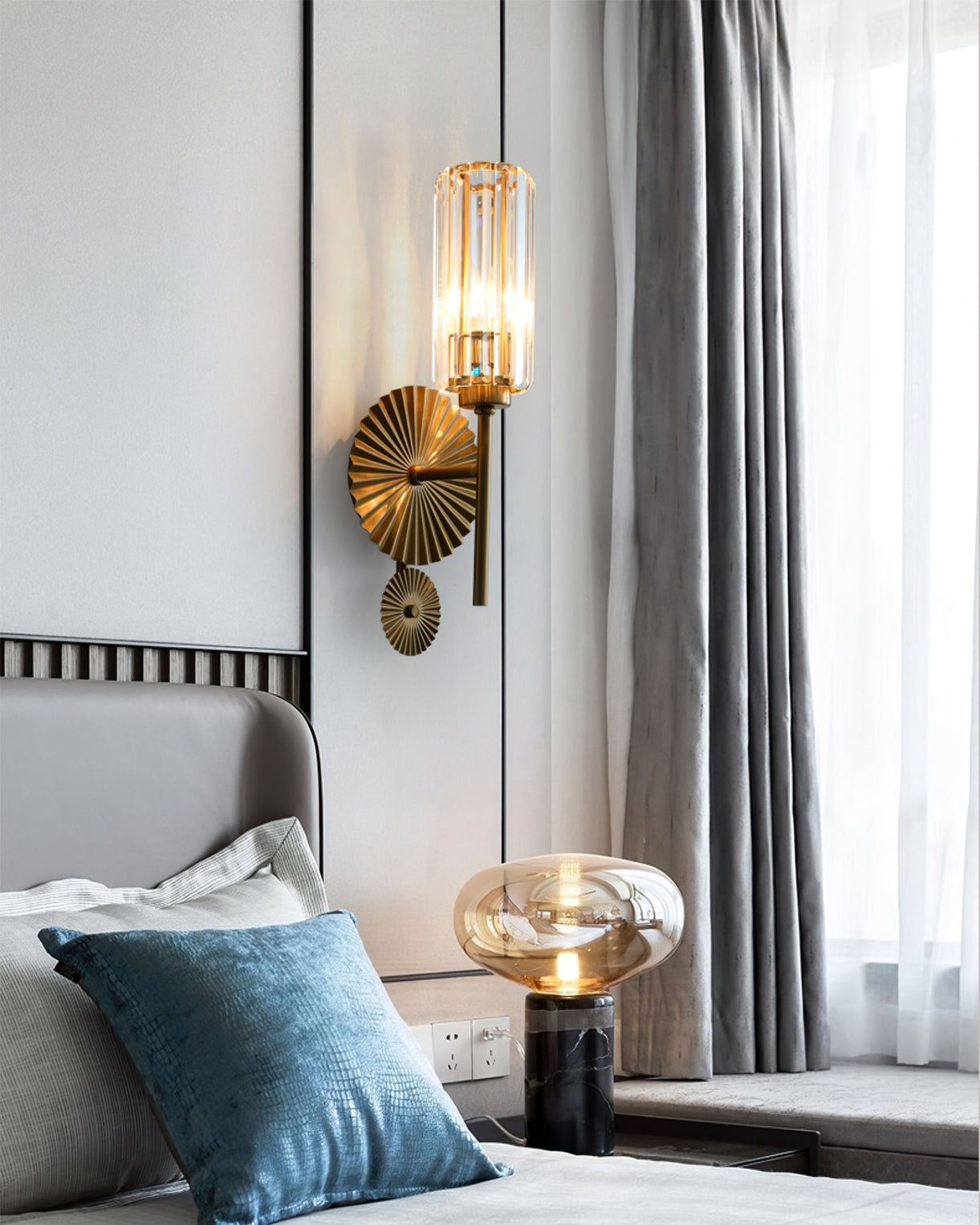 FENWICK VINTAGE BRASS WALL SCONCE